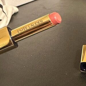 Estée Lauder NIB illuminating shine lipstick